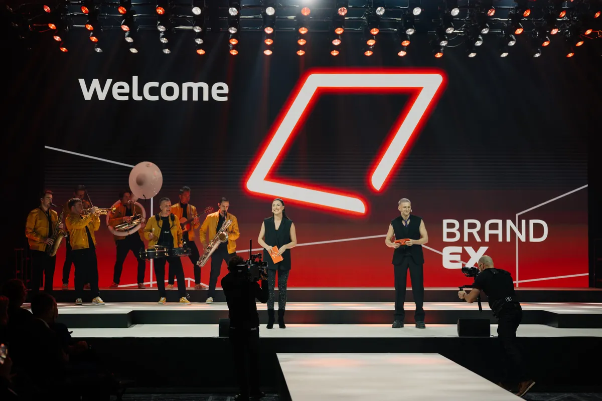 Follow-mes XXL Brandex Awardverleihung: Gala mit Preisverleihung und hochwertigem Event.